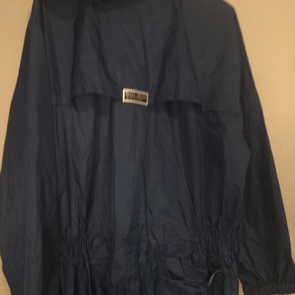 Silver Squall Long Windbreaker Outfit Size 5l Priced To Sell - Picture 7 of 9